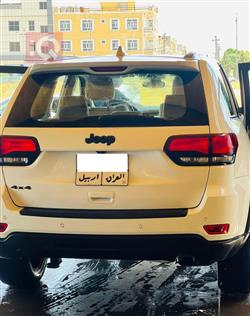 جیپ گراند شیرۆکی